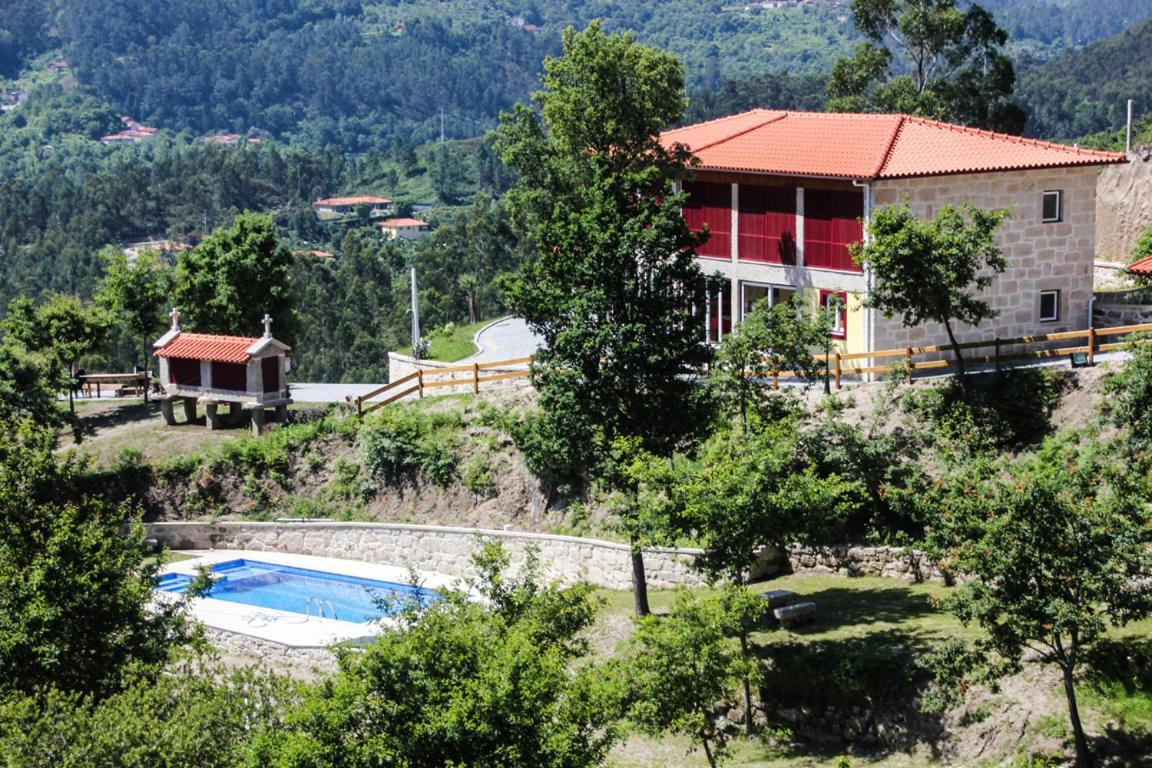Гостьовий будинок Encostas Da Torre Терраш-де-Бору Екстер'єр фото